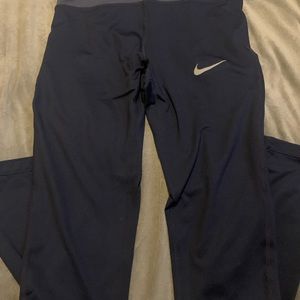 Nike leggings for WOMEN size Medium